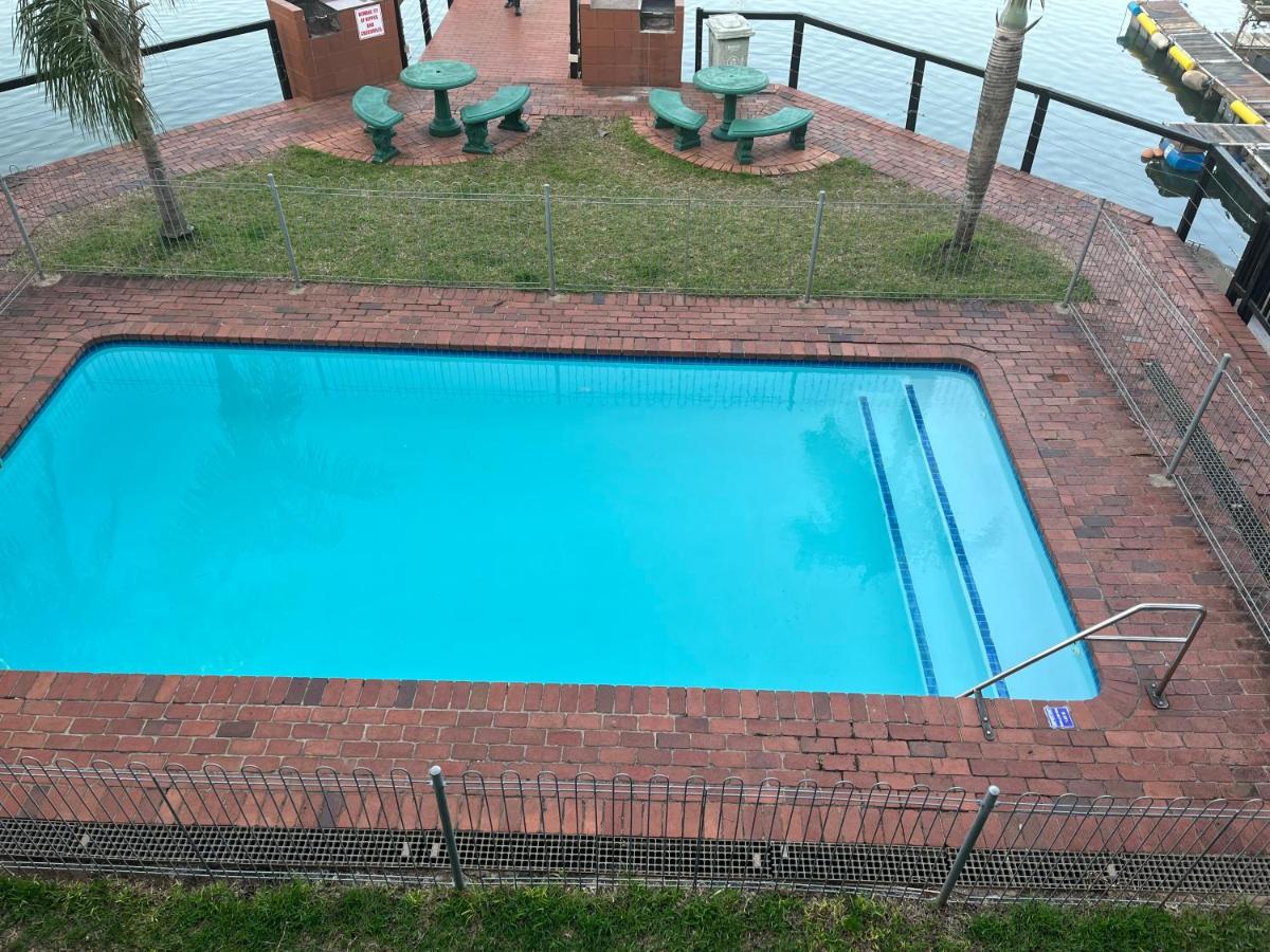 Mzingazi Waterfront Apartamento Richards Bay Exterior foto